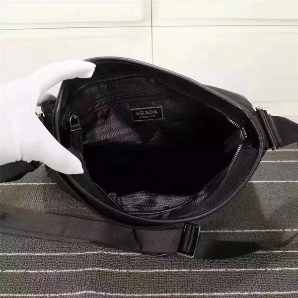 プラダバッグ細部ディテール
